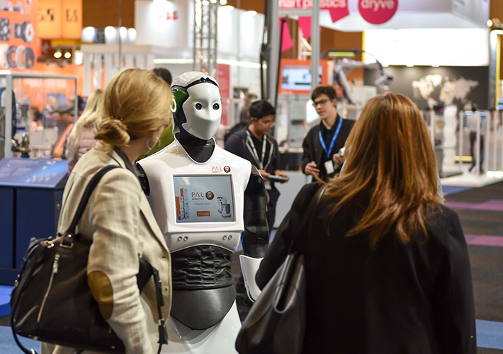 Foto El uso de la Inteligencia Artificial incrementa un 15% la productividad de la industria.
